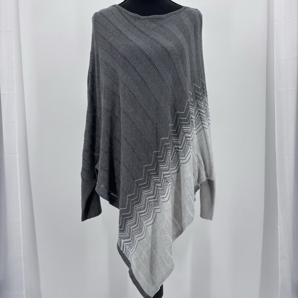 White House Black Market Gray Ombré Zig Zag Poncho Sweater‎ large parisian flowy